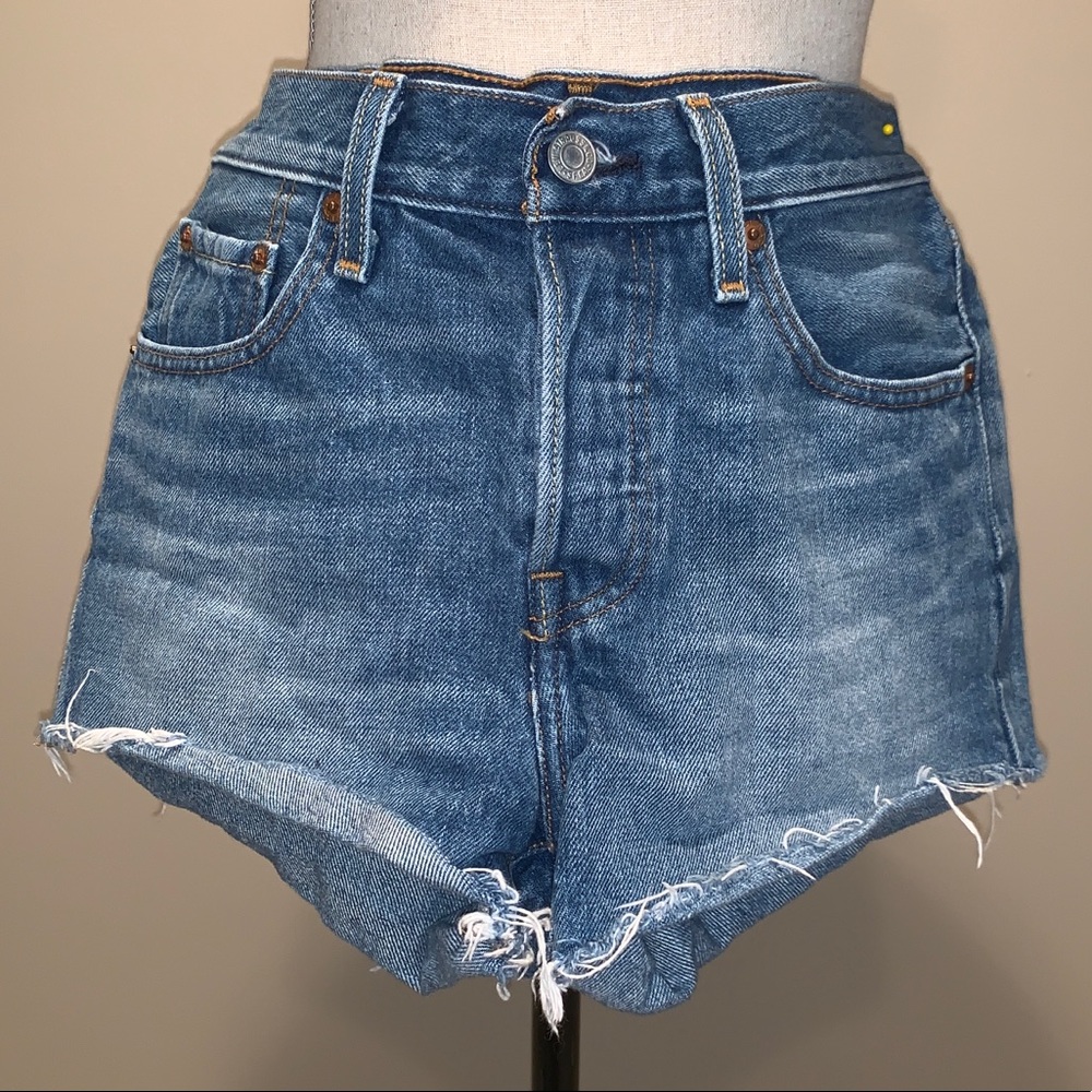 Levi’s Cutoff Shorts